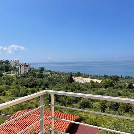 Season Szálloda Dhërmi