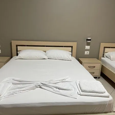 Season Hotell 3*