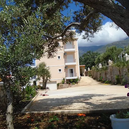 Season Hotell 3*