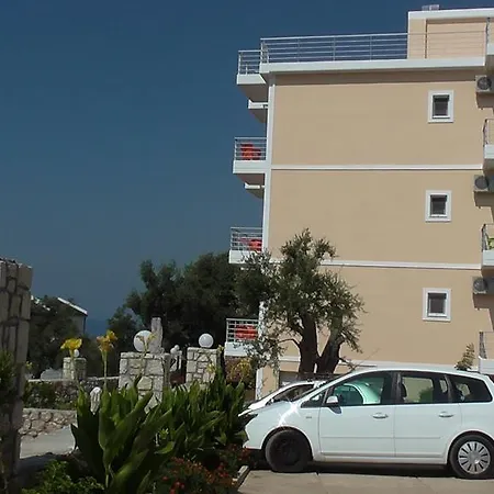 Hotell Season Dhërmi