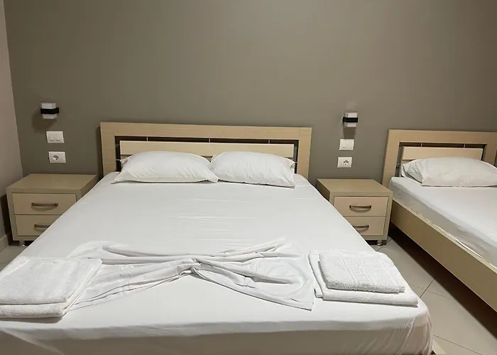 Season Hotel 3*