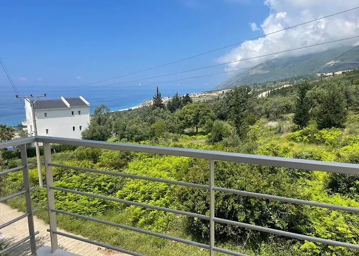 Otel Season Dhërmi