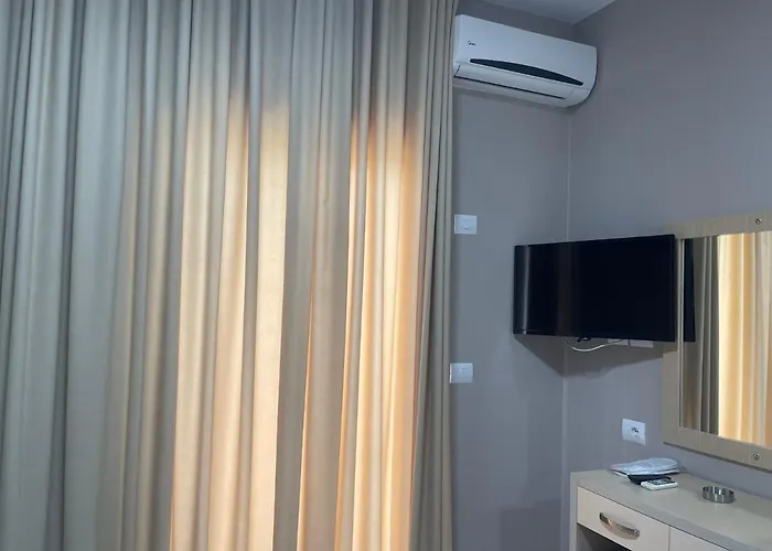 Season Hotel 3*