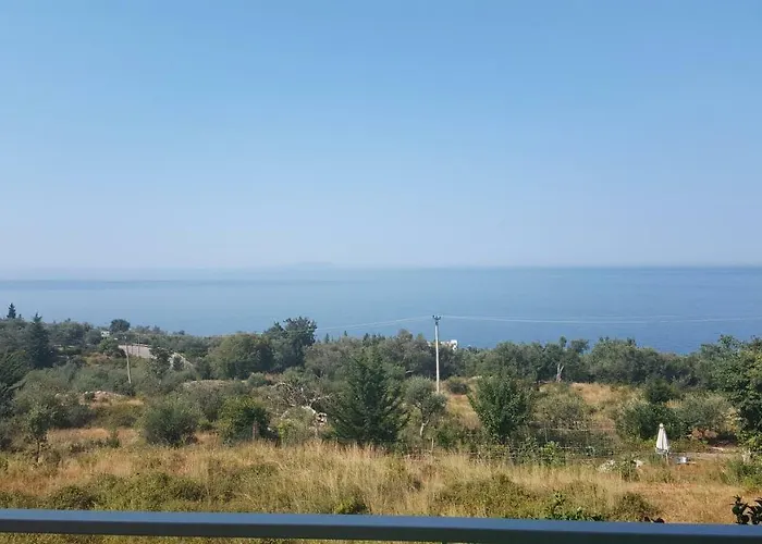 Season Hotel Dhërmi